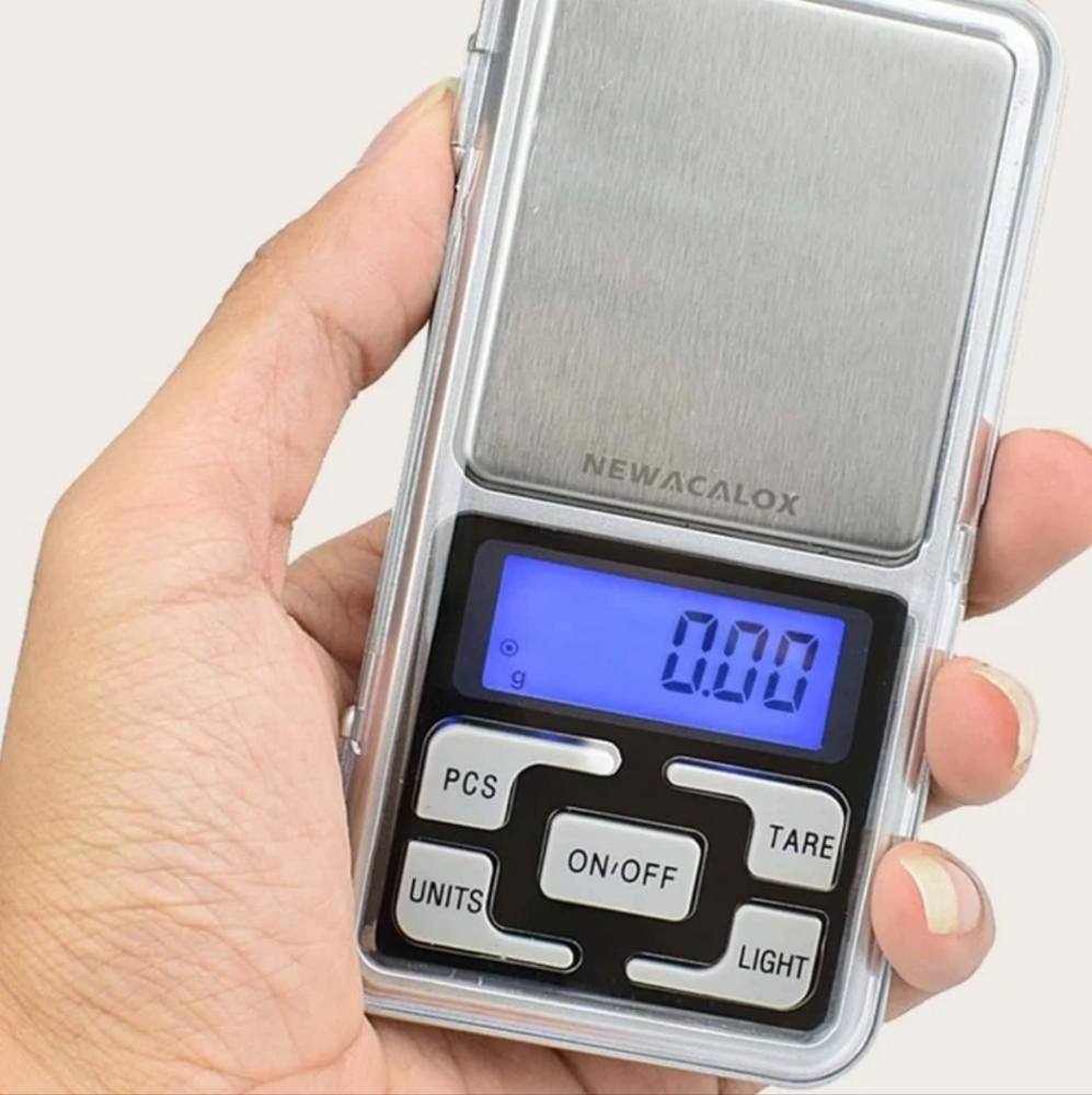 Mini scale brand new in box